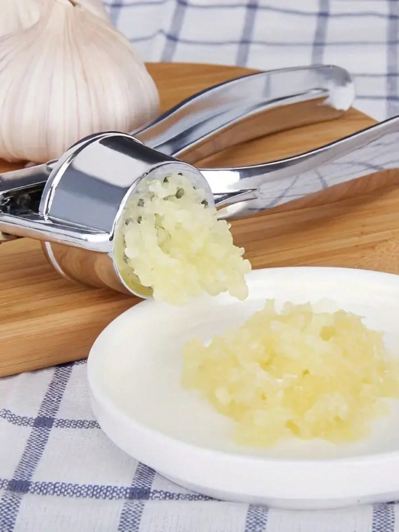 Kitchen Garlic Press Crusher M - Kitchen Hanging Gadgets review and price